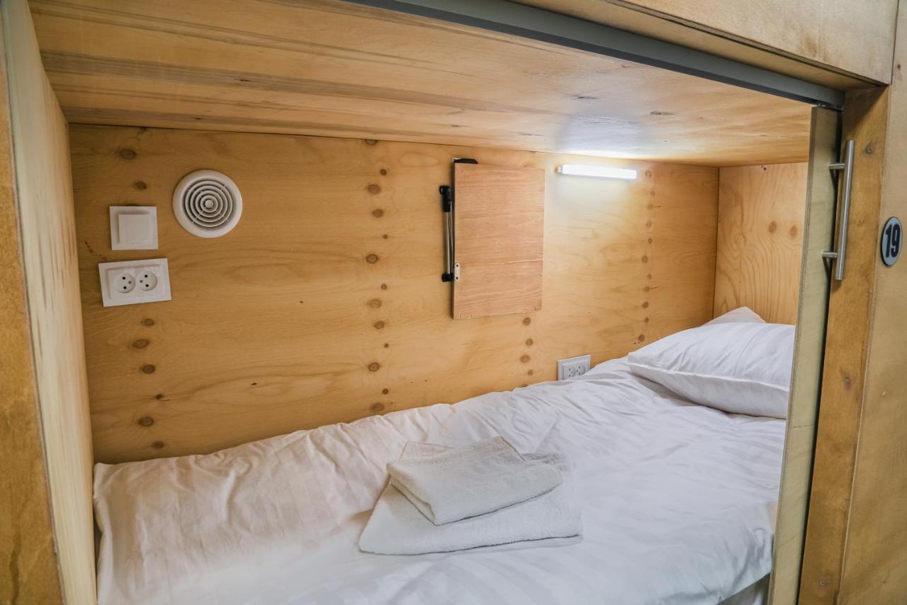 Capsule Hotel Och Extérieur photo
